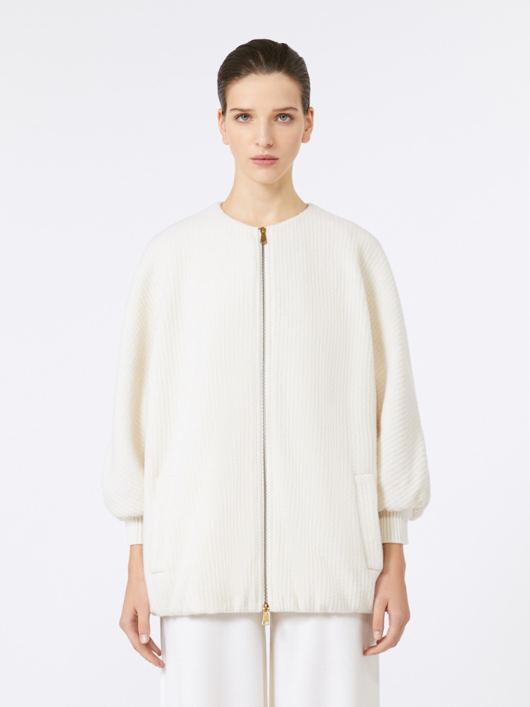 Трикотажный жакет