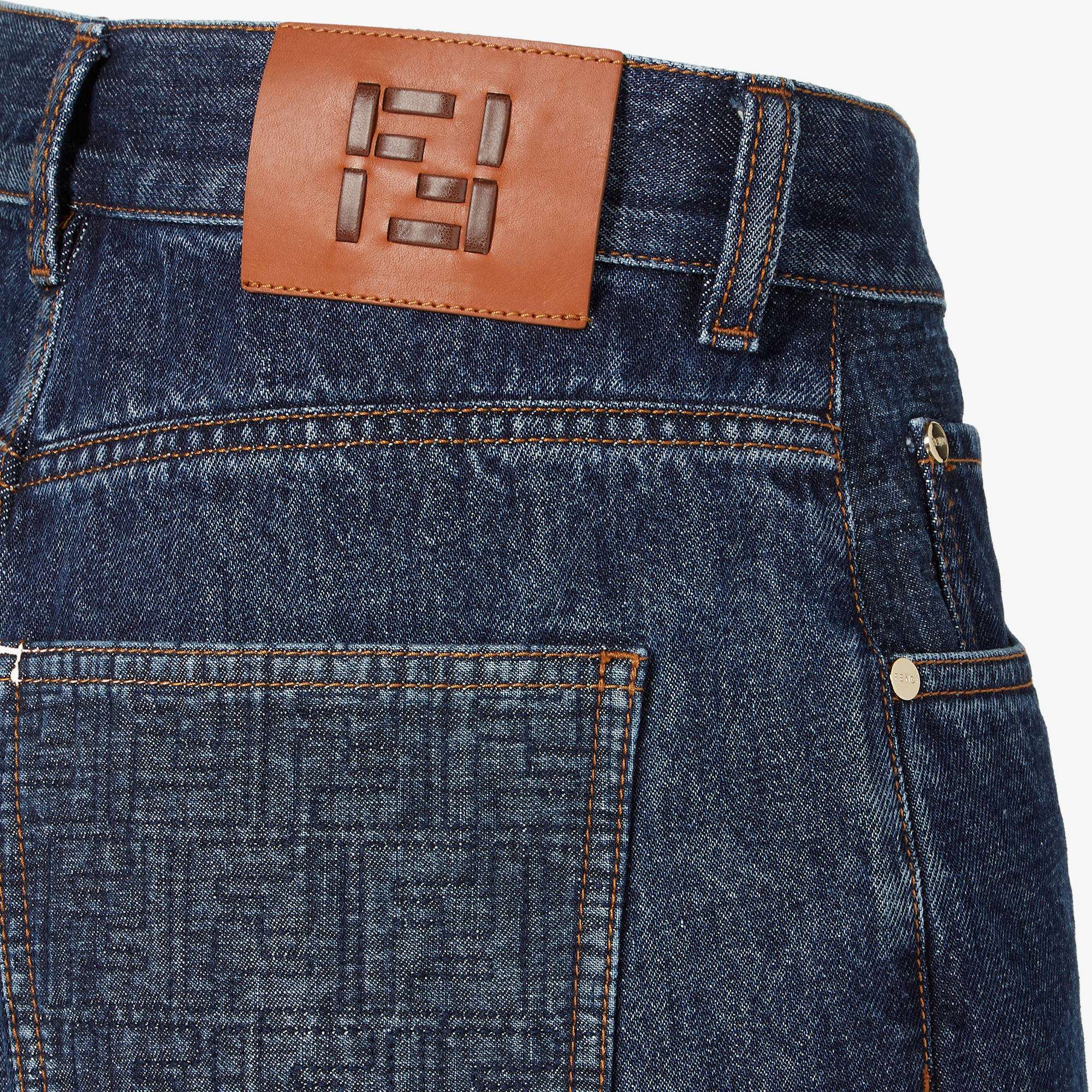 Джинсовые шорты